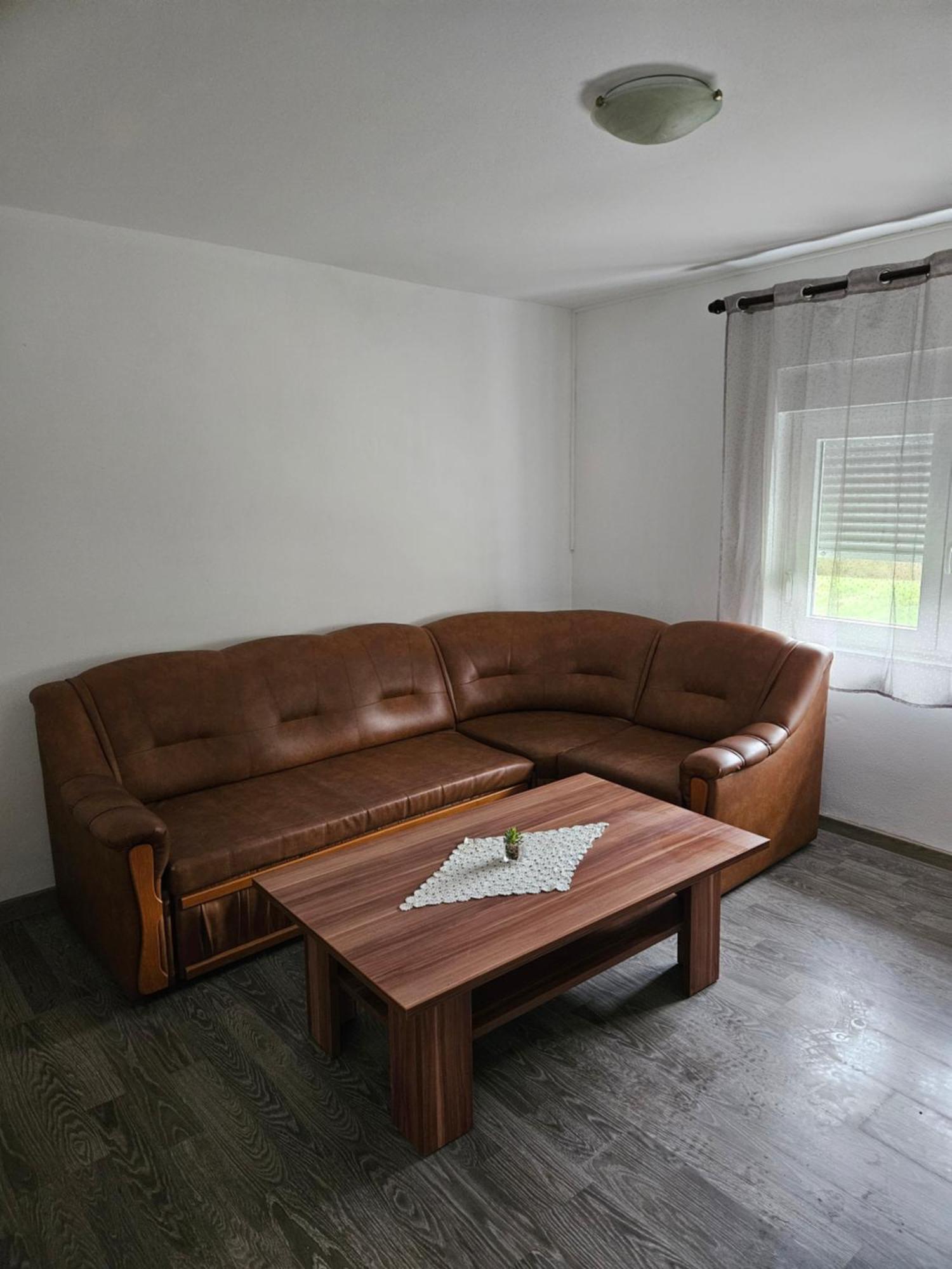 Apartman Mile - Holiday House Smoljanac Exteriör bild